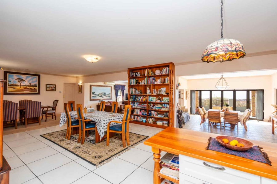 4 Bedroom Property for Sale in Myburgh Park Fase 2 Western Cape